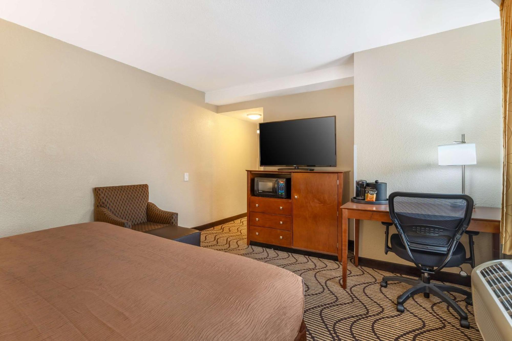 Best Western John Muir Inn Мартинес Экстерьер фото