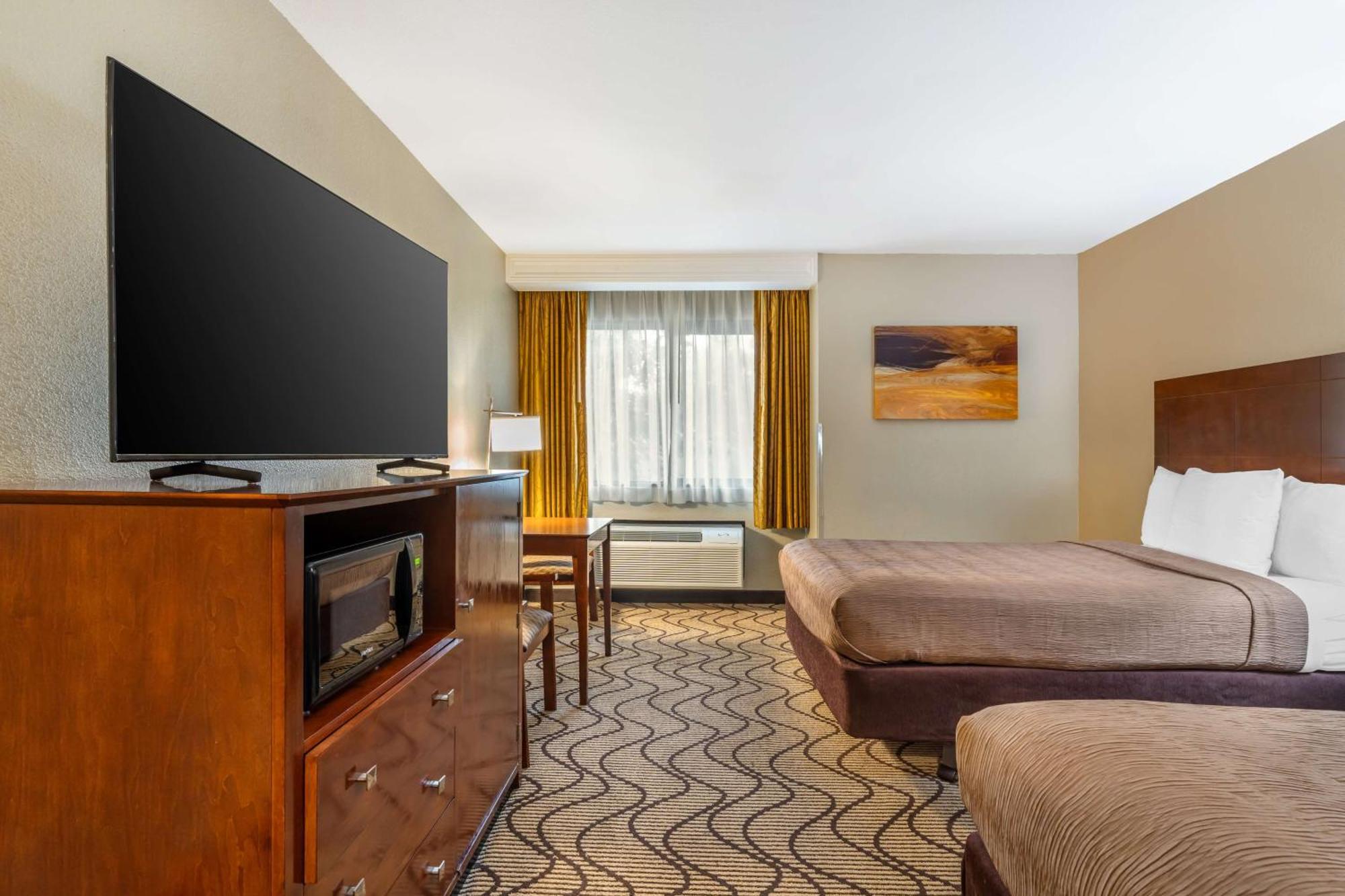 Best Western John Muir Inn Мартинес Экстерьер фото