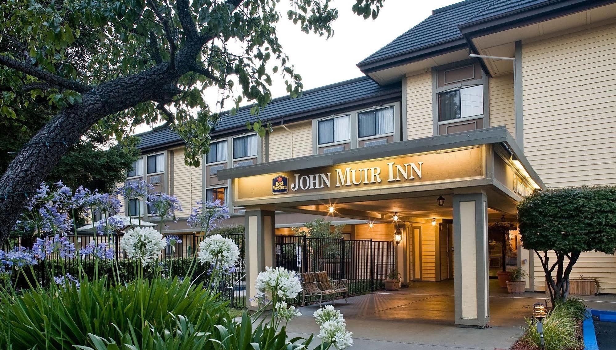 Best Western John Muir Inn Мартинес Экстерьер фото